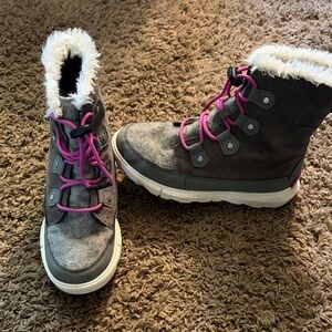 Sorel Charcoal and Magenta Winter Boots